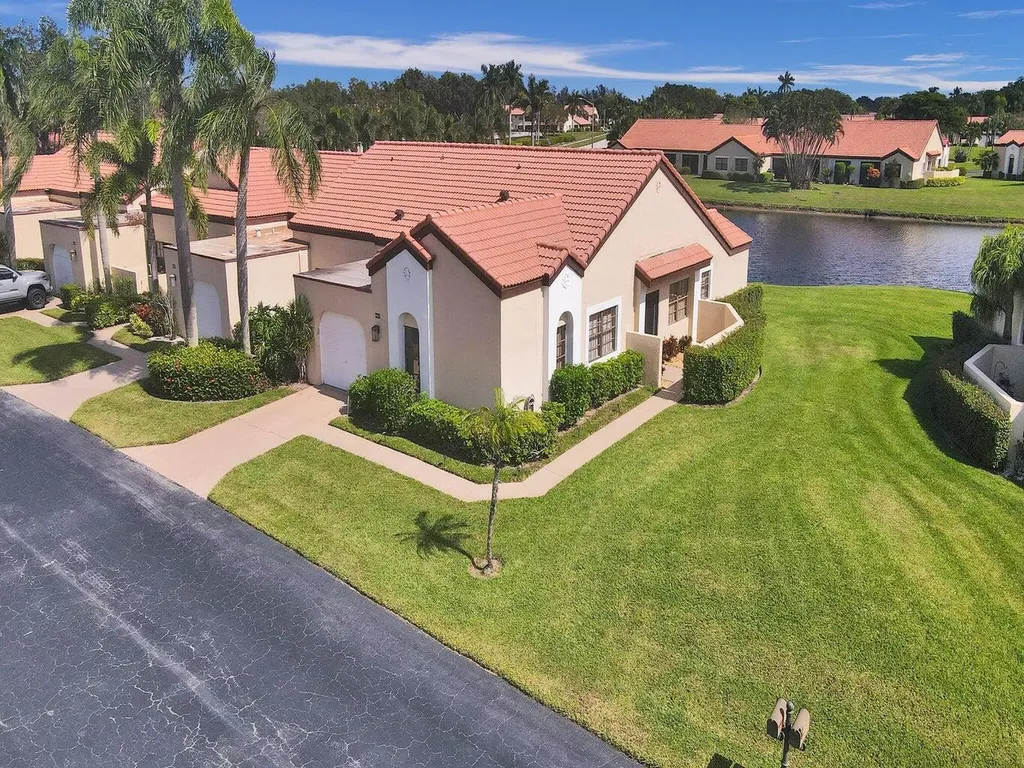 8447 Mooring Circle Boynton Beach FL 33472