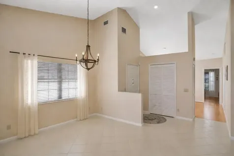 8447 Mooring Circle Boynton Beach FL 33472