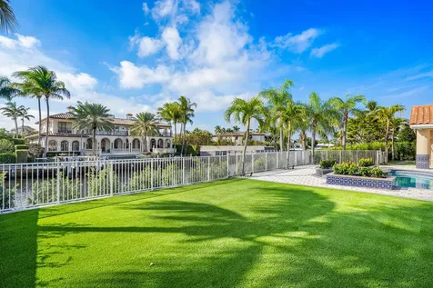 533 E Alexander Palm Road Boca Raton FL 33432