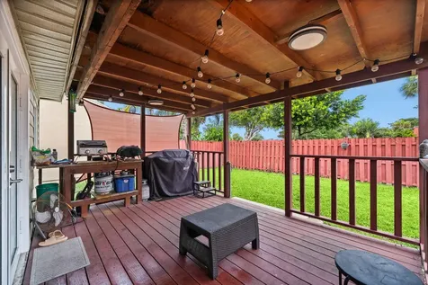 8374 Dynasty Drive Boca Raton FL 33433