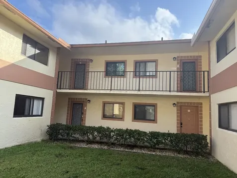 15401 Pembridge Avenue Delray Beach FL 33484