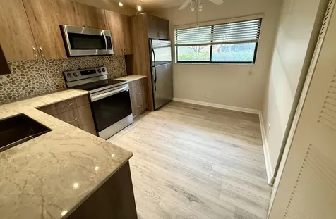 15401 Pembridge Avenue Delray Beach FL 33484