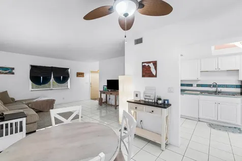 658 Ne 6th Court Boynton Beach FL 33435