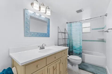 658 Ne 6th Court Boynton Beach FL 33435