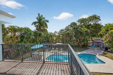 736 Ne 34th Court Oakland Park FL 33334