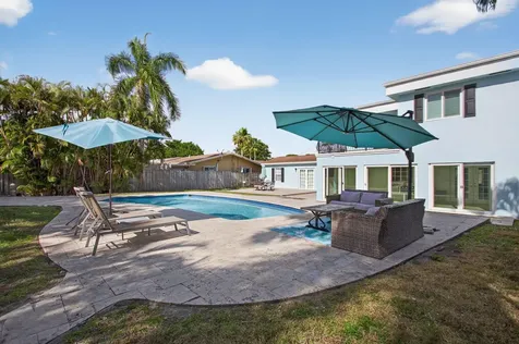 736 Ne 34th Court Oakland Park FL 33334