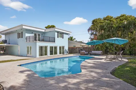 736 Ne 34th Court Oakland Park FL 33334
