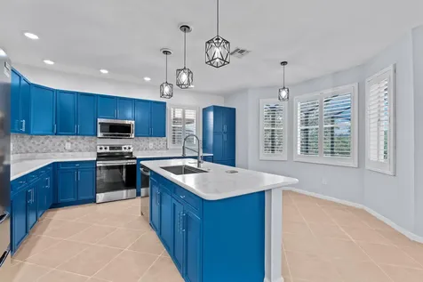 11704 Sw Bennington Circle Port Saint Lucie FL 34987
