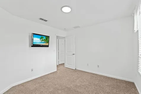 11704 Sw Bennington Circle Port Saint Lucie FL 34987