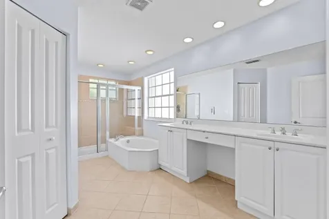 11704 Sw Bennington Circle Port Saint Lucie FL 34987