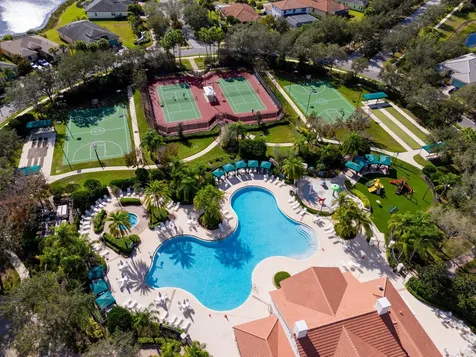 11704 Sw Bennington Circle Port Saint Lucie FL 34987
