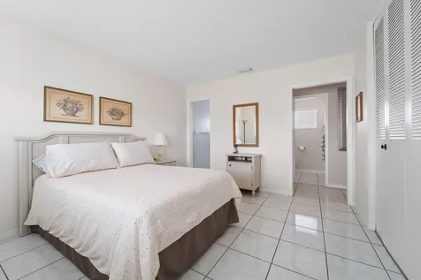 2842 Crosley Drive West Palm Beach FL 33415