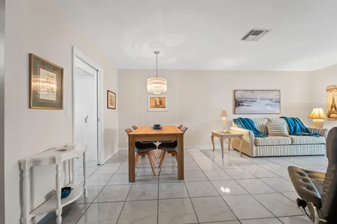 2842 Crosley Drive West Palm Beach FL 33415