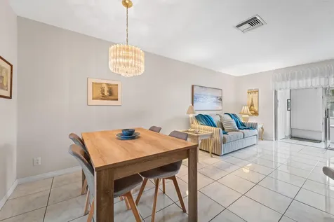 2842 Crosley Drive West Palm Beach FL 33415