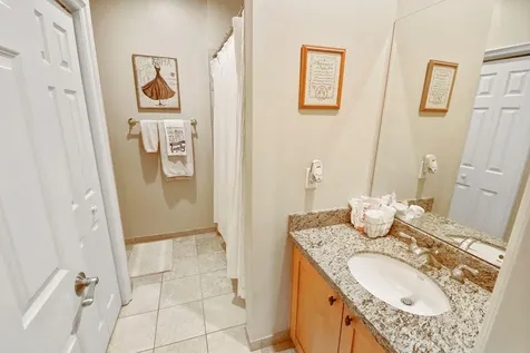 120 Via Villagio Hypoluxo FL 33462
