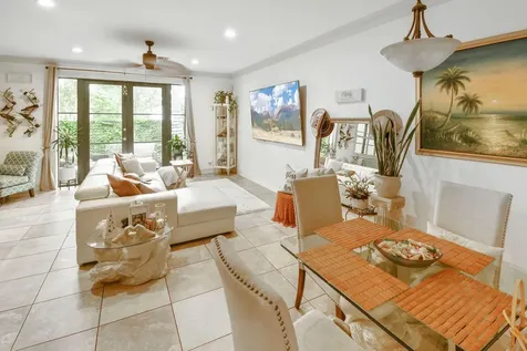 120 Via Villagio Hypoluxo FL 33462