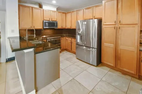 120 Via Villagio Hypoluxo FL 33462