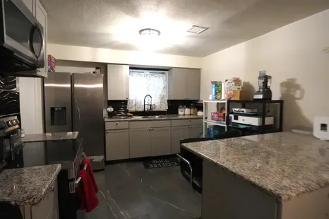 625 Ne 130th Street North Miami FL 33161