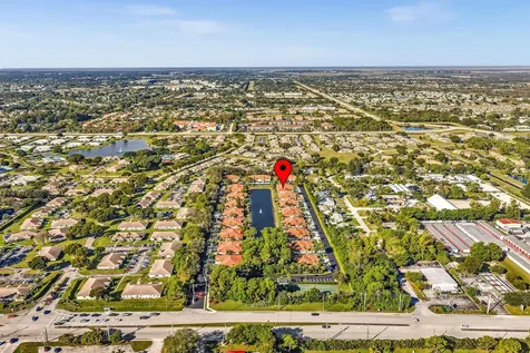 5104 N La Sedona Circle Delray Beach FL 33484