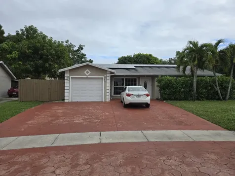 301 NW 83rd Way Pembroke Pines FL 33024