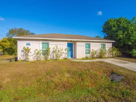 2436 42nd Place Vero Beach FL 32967