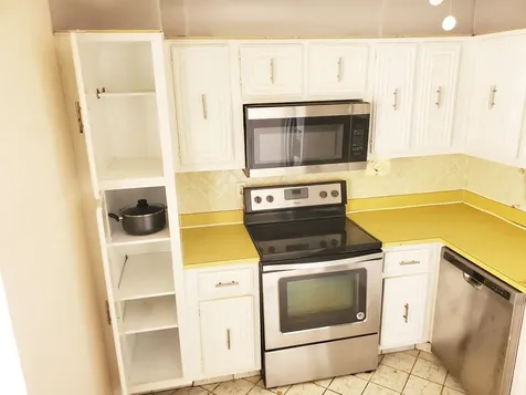 2811 Somerset Drive Lauderdale Lakes FL 33311