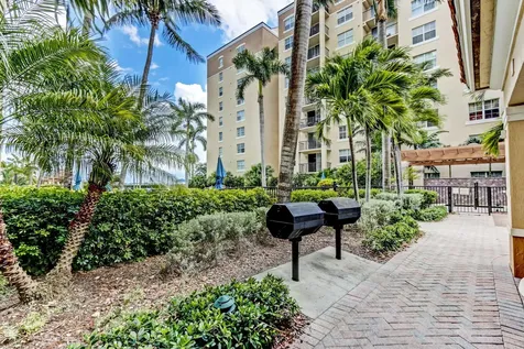 1805 N Flagler Drive West Palm Beach FL 33407