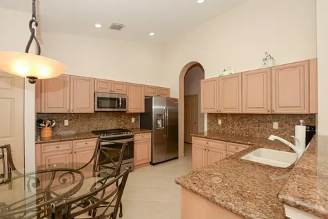 354 Nw Shoreview Drive Port Saint Lucie FL 34986