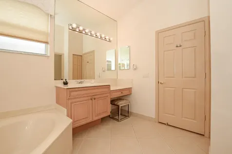 354 Nw Shoreview Drive Port Saint Lucie FL 34986