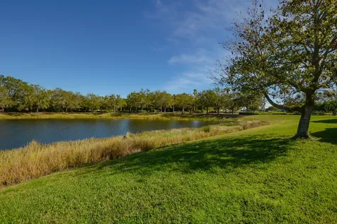 354 Nw Shoreview Drive Port Saint Lucie FL 34986