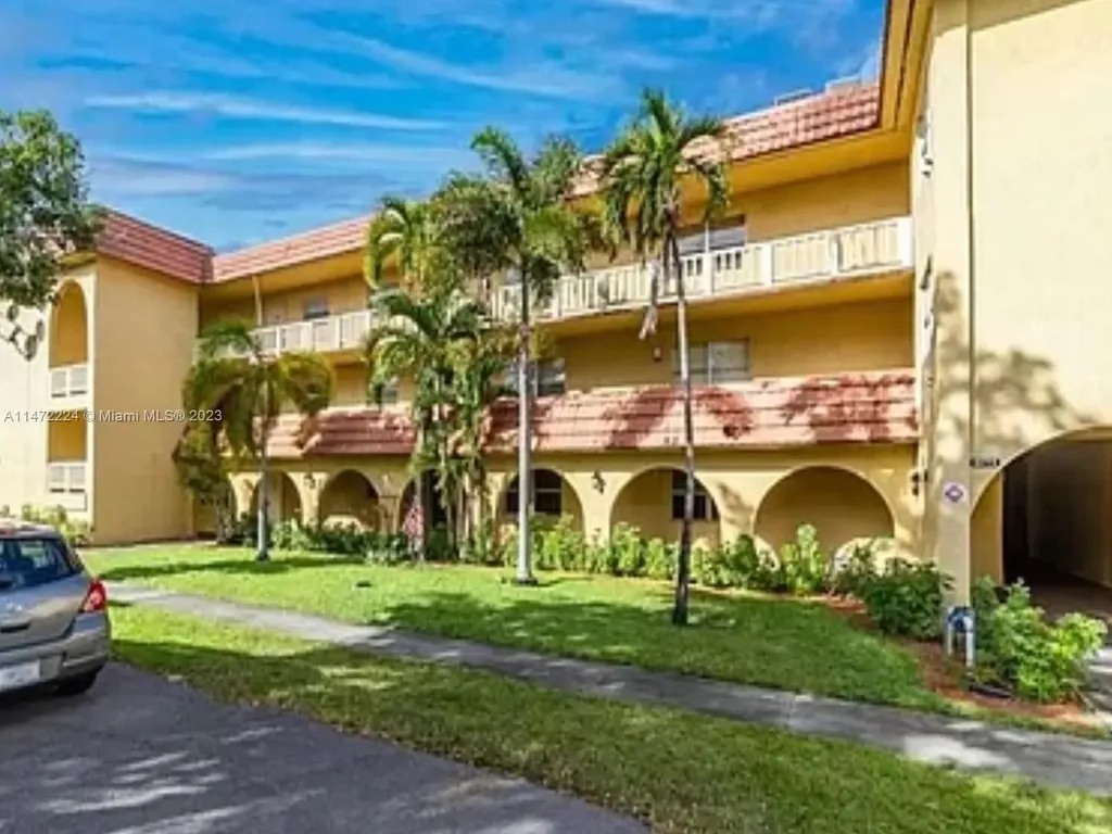 10762 La Placida Drive Coral Springs FL 33065