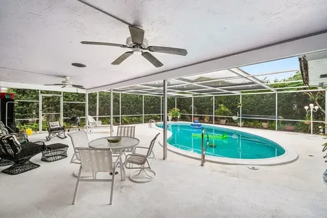 1220 Sw 25th Place Boynton Beach FL 33426
