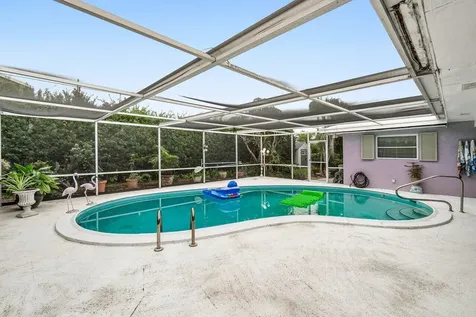1220 Sw 25th Place Boynton Beach FL 33426