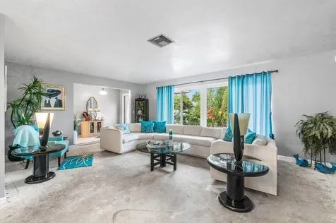1220 Sw 25th Place Boynton Beach FL 33426