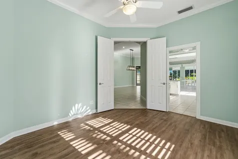 7945 Se Paurotis Lane Hobe Sound FL 33455