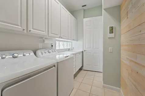 7945 Se Paurotis Lane Hobe Sound FL 33455