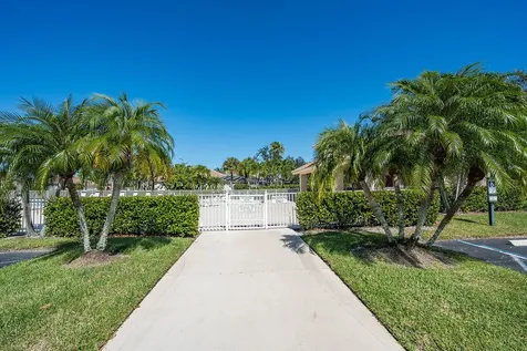 7945 Se Paurotis Lane Hobe Sound FL 33455