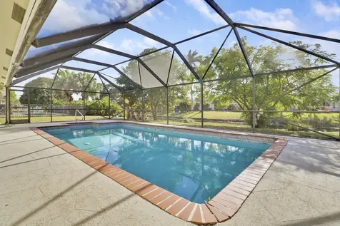14616 Autumn Avenue Wellington FL 33414