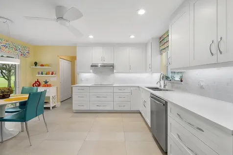 24 Oaks Lane Boynton Beach FL 33436