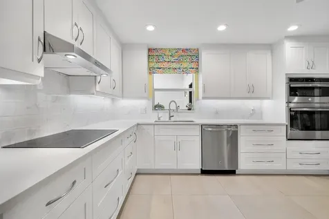 24 Oaks Lane Boynton Beach FL 33436