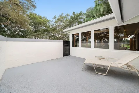 24 Oaks Lane Boynton Beach FL 33436
