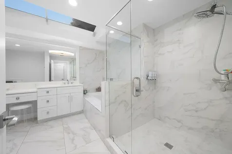 24 Oaks Lane Boynton Beach FL 33436