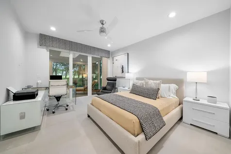 24 Oaks Lane Boynton Beach FL 33436