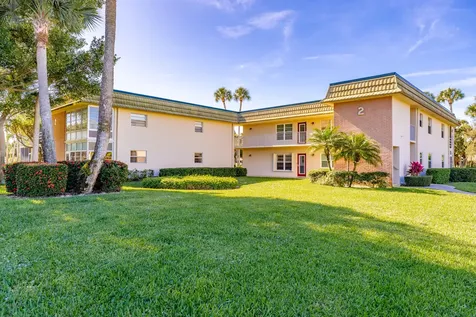2 Vista Gardens Trail Vero Beach FL 32962