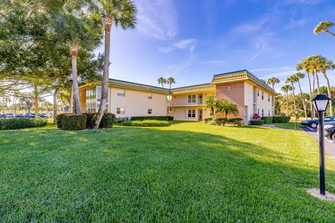 2 Vista Gardens Trail Vero Beach FL 32962