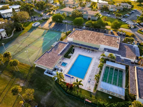 2 Vista Gardens Trail Vero Beach FL 32962