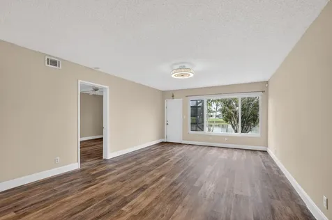 18900 Haywood Terrace Boca Raton FL 33496