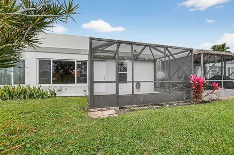 18900 Haywood Terrace Boca Raton FL 33496