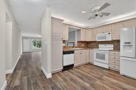 18900 Haywood Terrace Boca Raton FL 33496