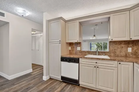 18900 Haywood Terrace Boca Raton FL 33496